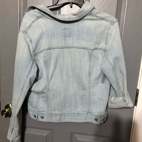 Blue Jean Jacket, wear sleeves rolled up or down for the look you want! - Picture 4 of 4